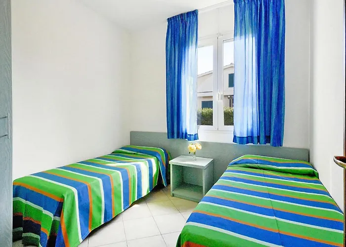 In Cecina Mare Near Sandy Beaches Апартаменты *